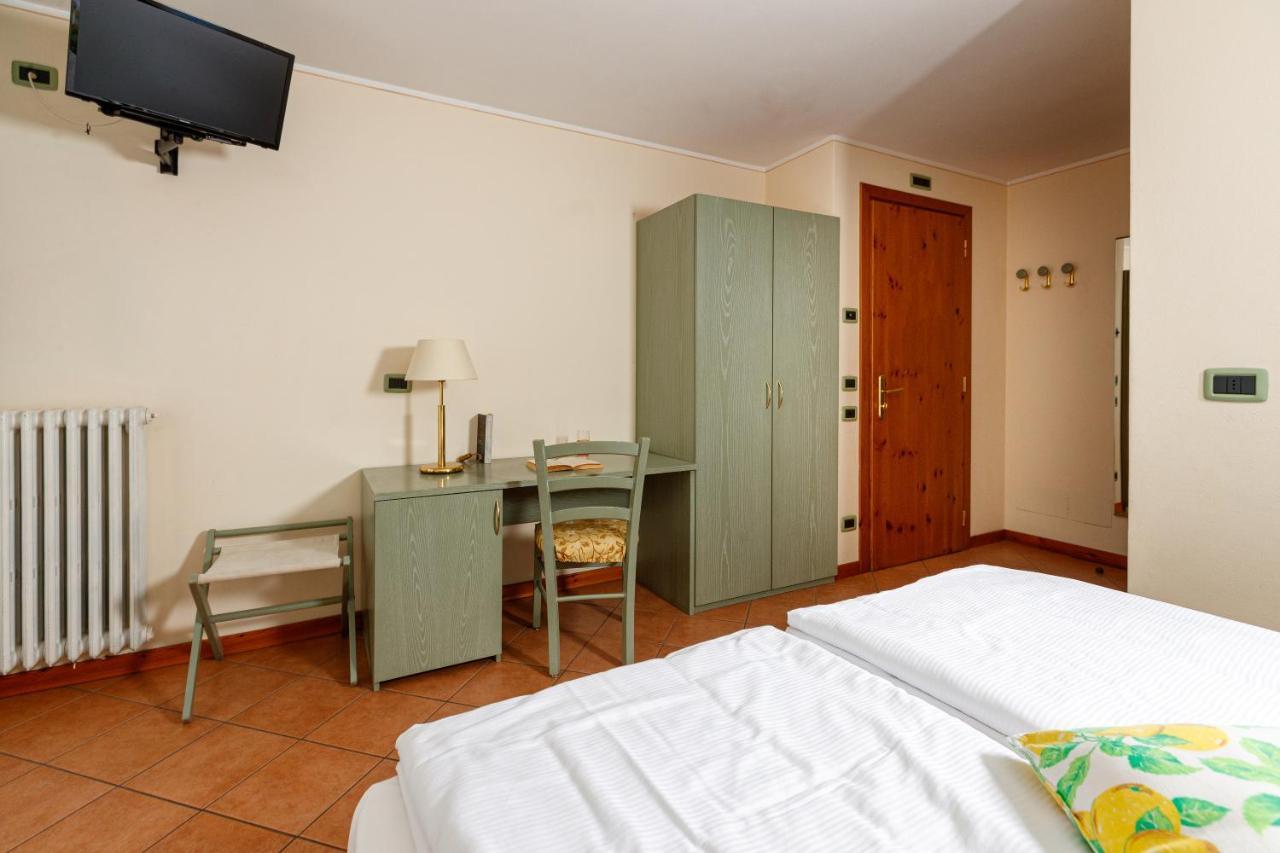 Hotel Villa Rina Борміо Екстер'єр фото